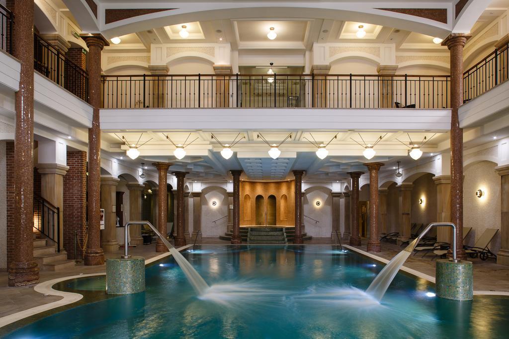 Andrassy Kuria & Spa Tarcal Exterior photo The spa at The Oberoi, Mumbai